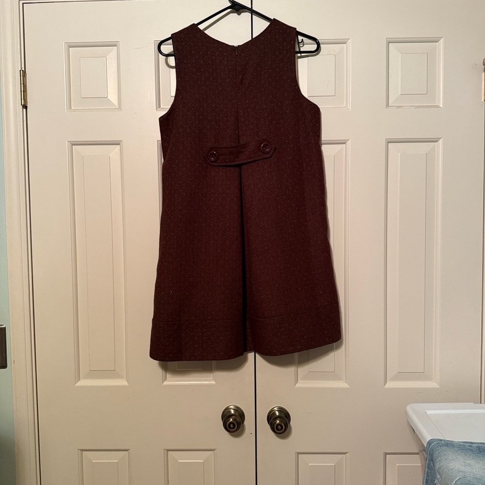 Elegant Sleeveless Mini Dress in Deep Brown
